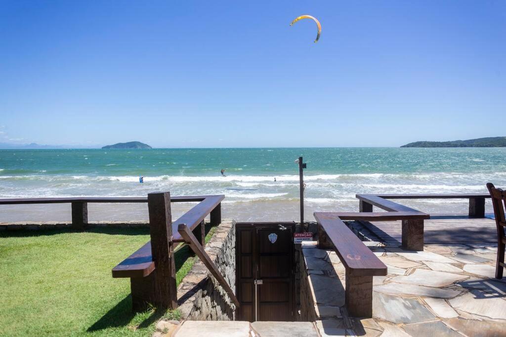Com Familia Em Cond Pe Na Areia Casa 3 Dorm Casa de férias *